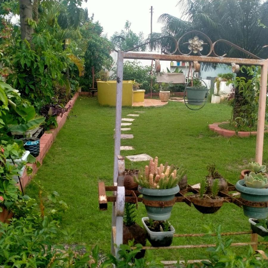 Babajay Family Home Daressalam Exterior foto