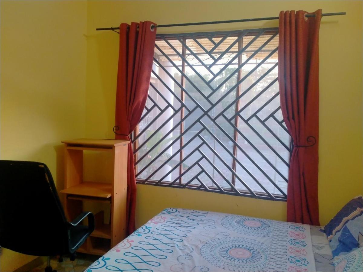 Babajay Family Home Daressalam Exterior foto
