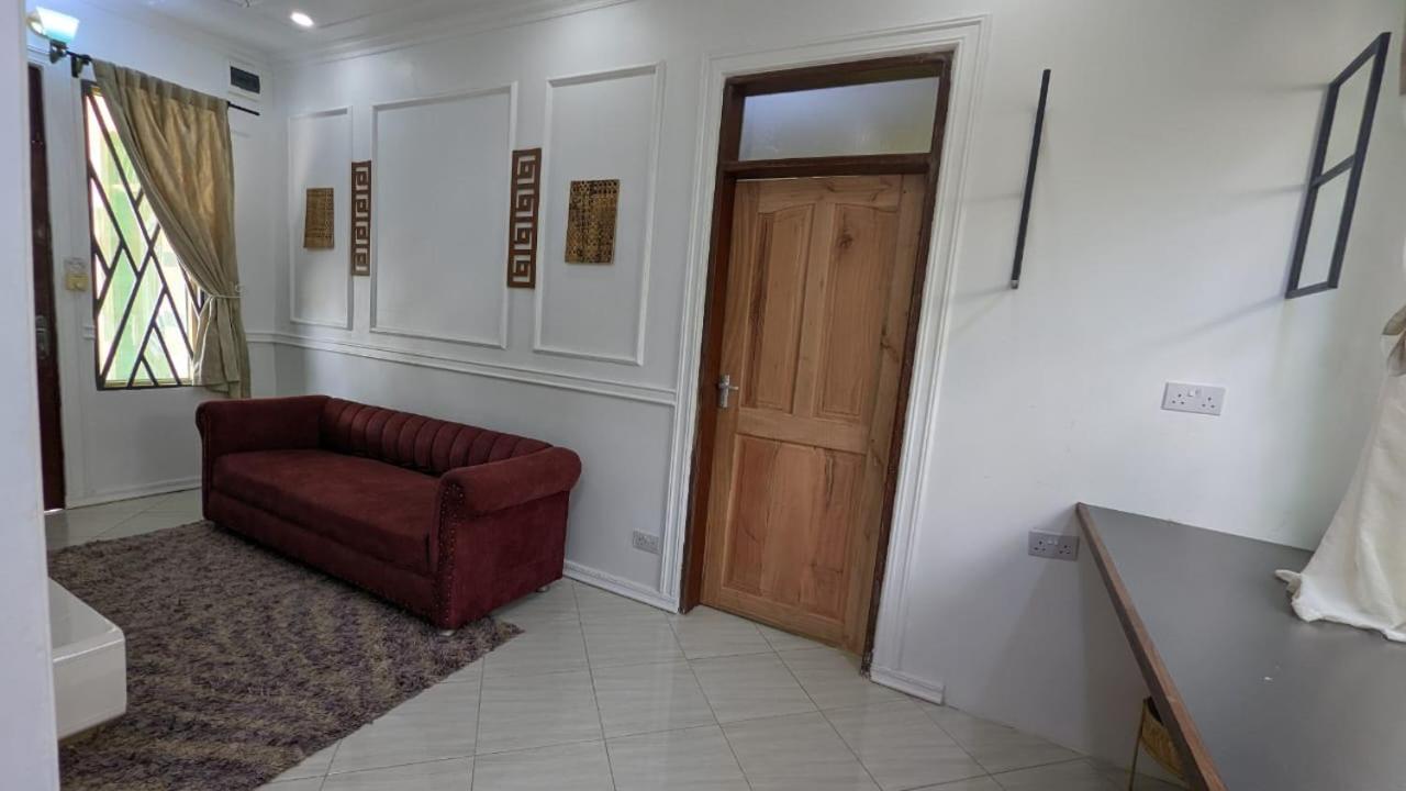 Babajay Family Home Daressalam Exterior foto