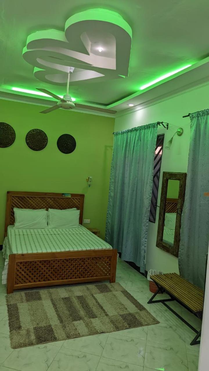Babajay Family Home Daressalam Exterior foto