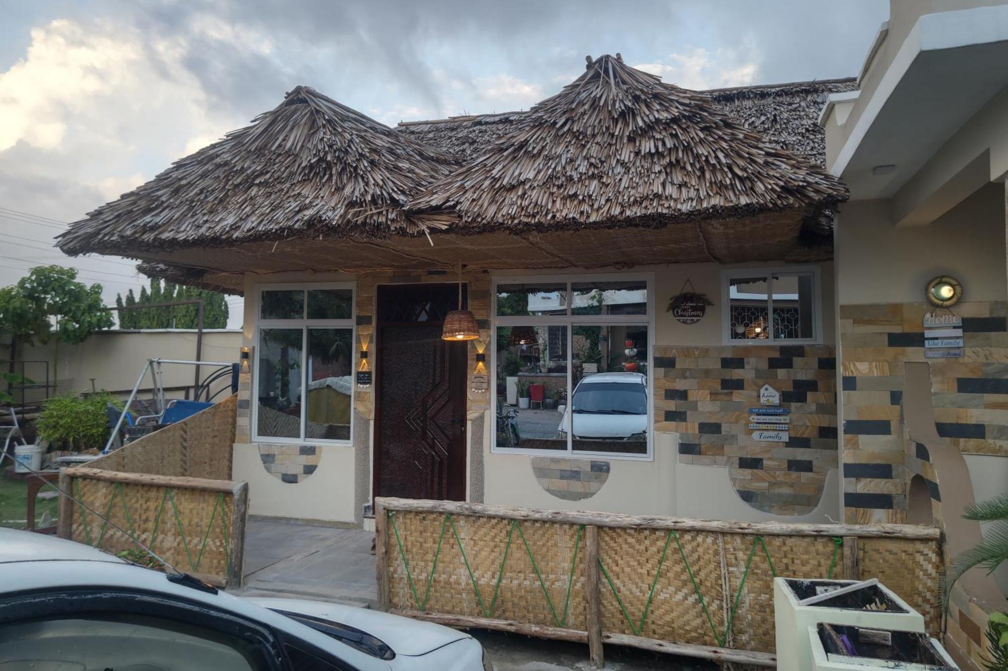Babajay Family Home Daressalam Exterior foto